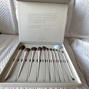 [MORPHE X ARIEL] SIGNATURE LOOK 12-PIECE FACE & EYE BRUSH SET **Brand New**